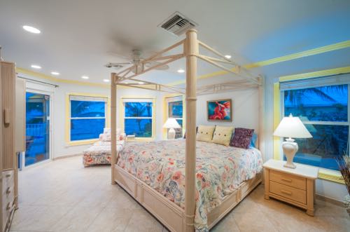 Far Tortuga master bedroom suite