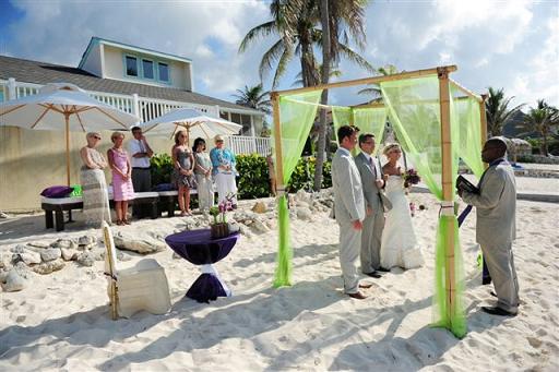 Far Tortuga beachside wedding